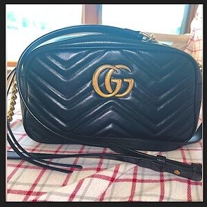 Gucci Small Marmont Shoulder Bag Black Leather GG STUNNING